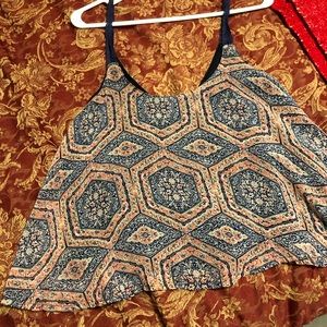 Flowy short top